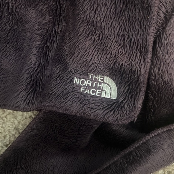 The North face purple scarf - Picture 8 of 8